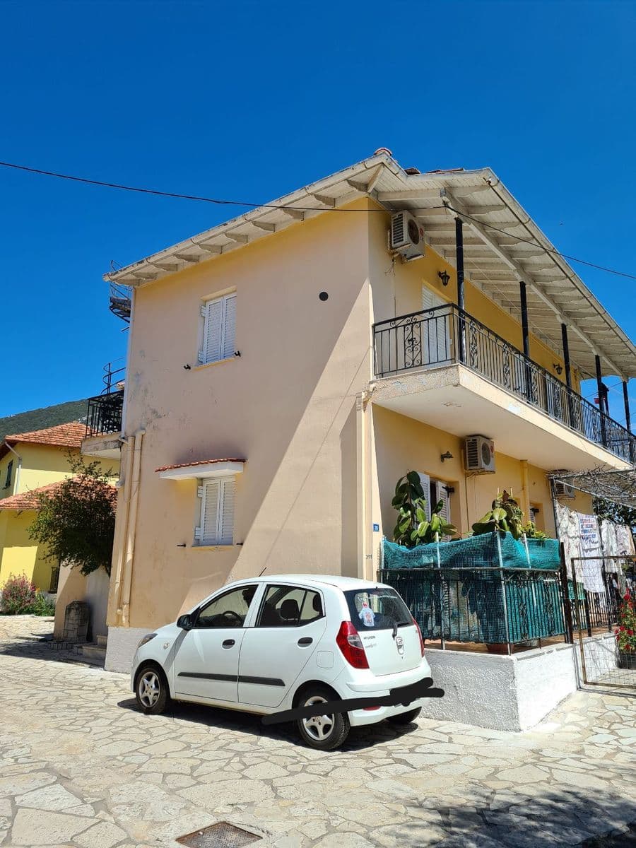 Apartment complex for sale Ellomeno (Lefkada)