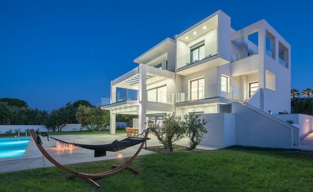 Villa for sale Akrotiri (Main town area)