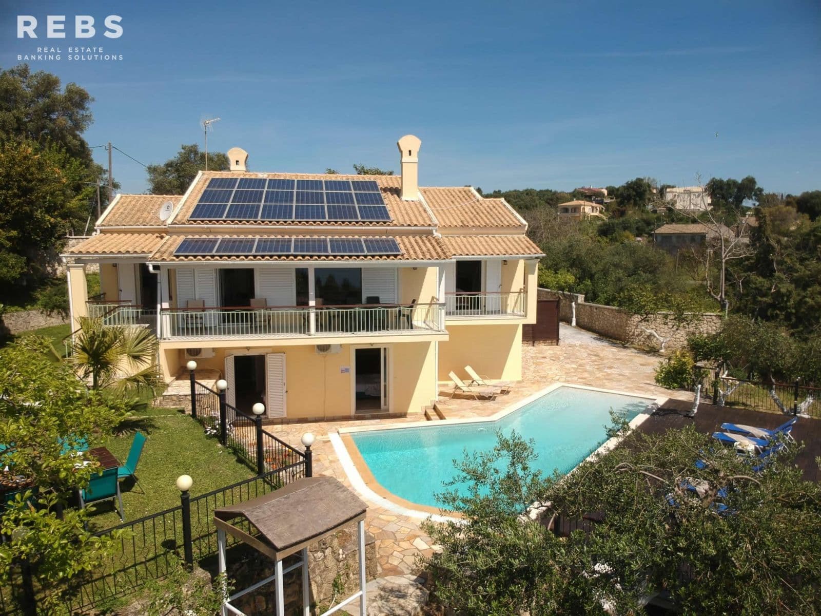LUXURY VILLA WITH VIEWS TO THE IONIAN SEA